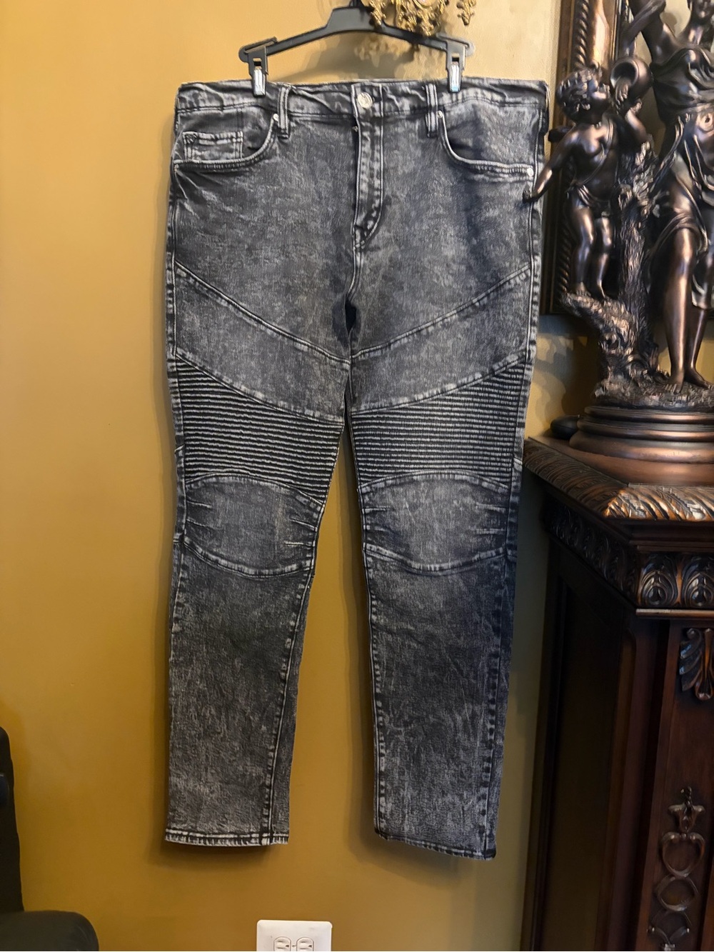 True Religion Men's Slim Straight Black Gray Acid Wash Jeans